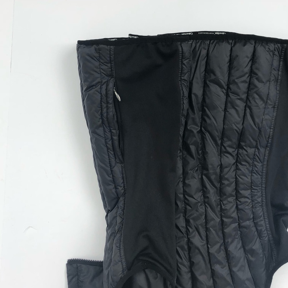 Calvin Klein Puffer Vest - Picture 5 of 6